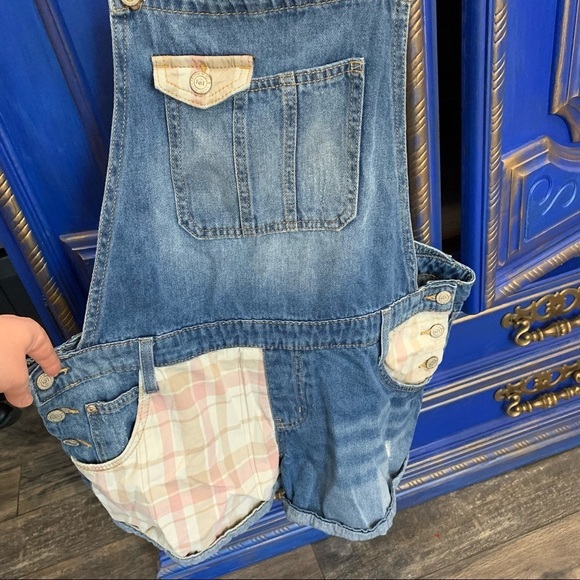 Vintage L.E.I . Junior's XL Patched Overall Shorts - Picture 2 of 4